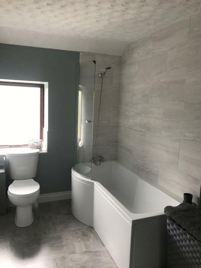 Villa Third Tree House Coleraine Esterno foto